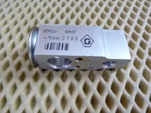 Клапан кондиционера Lexus IS 250/350 2005-2013 (4475003100) — фото 1