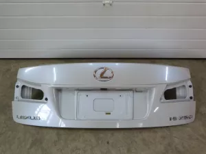 Крышка багажника Lexus IS 250/350 2005-2013 (6440153182 ЦВЕТ 074) — фото 1
