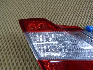 Фонарь задний внутренний левый Nissan Fuga Y51 2009-2022 (265451ME5A) — фото 5