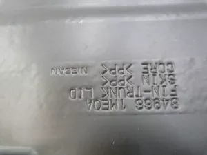 Обшивка крышки багажника Nissan Fuga Y51 2009-2022 (849661ME0A) — фото 10