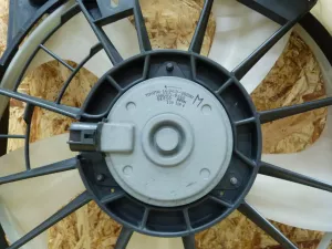 Диффузор в сборе с вентилятором Lexus IS 250/350 2005-2013 (1671131330 1636131360 1636131350 1647031080 1636328290 1636331040) — фото 4