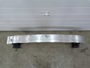 Усилитель переднего бампера Audi A3 [8PA] Sportback 2004-2013 (8P0807113B 8P0807133 8P0807134) — фото 2