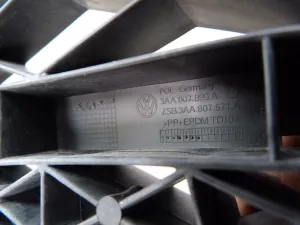 Направляющая переднего бампера VW Passat [B7] 2011-2015 (3AA807571A) — фото 12