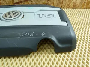 Накладка декоративная VW Golf VI 2009-2013 VW Passat [B7] 2011-2015 VW Passat CC 2008-2017 VW Scirocco 2008-2017 VW Tiguan 2007-2011 VW Tiguan 2011-2016 (НА ДВИГАТЕЛЬ TSI 06J103925BG) — фото 4