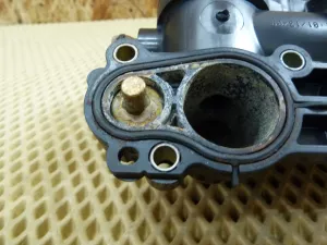 Насос водяной (помпа) VW Tiguan 2007-2011 VW Tiguan 2011-2016 (В СБОРЕ С КОРПУСОМ И ТЕРМОСТАТОМ 06H121026BA) — фото 9