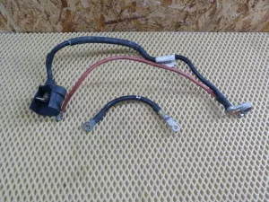 Клемма аккумулятора плюс VW Tiguan 2007-2011 VW Tiguan 2011-2016 (5N0971228) — фото 1
