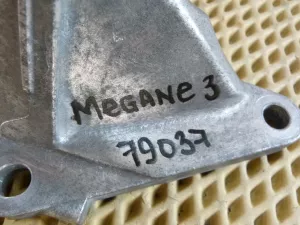Кронштейн промежуточного вала Renault Megane III 2009-2016 (8200801824) — фото 8