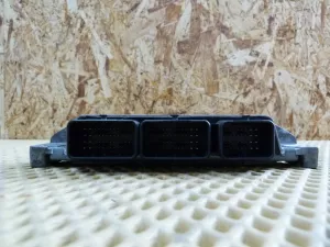 Блок управления двигателем Renault Megane III 2009-2016 (237100745R) — фото 2
