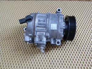 Компрессор кондиционера VW Tiguan 2007-2011 VW Tiguan 2011-2016 (СЛОМАНА МУФТА 1K0820859S) — фото 1