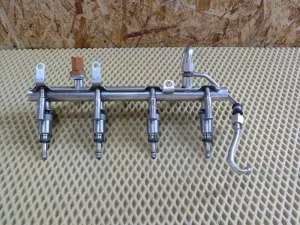 Рампа топливная VW Tiguan 2007-2011 VW Tiguan 2011-2016 (06J133317AB 06H906036G 06J906051D 06J127501T) — фото 1