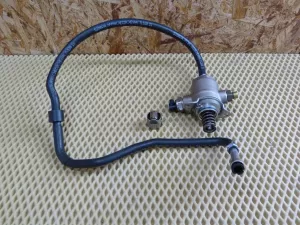 ТНВД VW Tiguan 2007-2011 VW Tiguan 2011-2016 (06J127025J 06J133986AC) — фото 1
