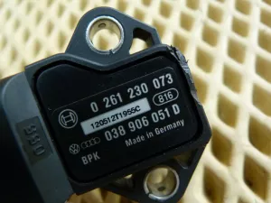 Датчик абсолютного давления VW Tiguan 2007-2011 VW Tiguan 2011-2016 (038906051D) — фото 7