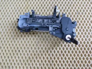 Ручка наружная двери передней правая Audi A3 [8PA] Sportback 2004-2013 (4F0837208B 4F2837240 8P2837886A) — фото 6
