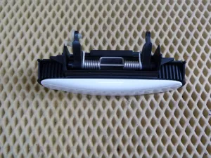 Ручка наружная двери задней правая Audi A3 [8PA] Sportback 2004-2013 (4F0839239 8P0837207 4B0839885) — фото 2