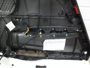Комплект обшивок двери Audi A3 [8PA] Sportback 2004-2013 (8P4867103L 8P4867104G 8P4867303P 8P4867304P 8P4971036J 8P4971035P 8P4971693T) — фото 73