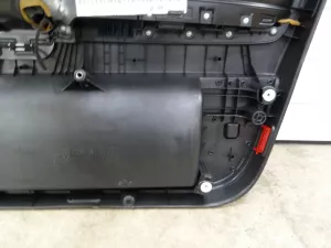 Комплект обшивок двери Audi A3 [8PA] Sportback 2004-2013 (8P4867103L 8P4867104G 8P4867303P 8P4867304P 8P4971036J 8P4971035P 8P4971693T) — фото 27
