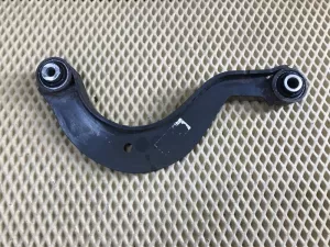 Комплект рычагов задней подвески Audi A3 [8PA] Sportback 2004-2013 (1K0501529H 1K0505311AB 1K0505226H 1K0505225H 1K0505129J 1K0505130J 1K0505323N) — фото 32