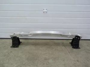 Усилитель переднего бампера Audi A3 [8PA] Sportback 2004-2013 (8P0807113F 8P0807133A 8P0807134A) — фото 1