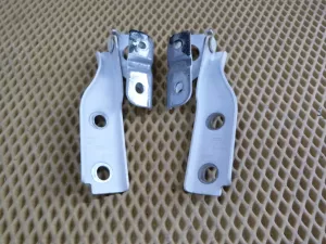 Петля капота Audi A3 [8PA] Sportback 2004-2013 (8P0823301B 8P0823302B) — фото 2