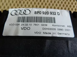 Панель приборов Audi A3 [8PA] Sportback 2004-2013 (8P0920932D) — фото 15