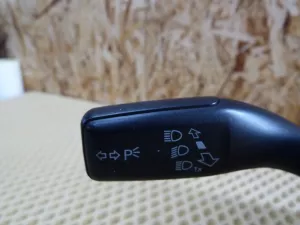 Переключатель подрулевой в сборе Audi A3 [8PA] Sportback 2004-2013 (8P0953513E 8P0953519E 8P0907137CD 1K0959653D 8P0953549K) — фото 2