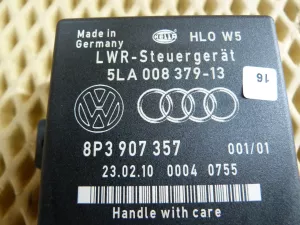 Блок электронный Audi A3 [8PA] Sportback 2004-2013 (РЕГУЛИРОВКИ УГЛА НАКЛОНА ФАР 8P3907357) — фото 6