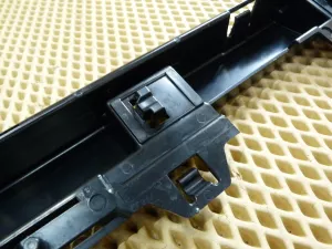 Кронштейн накладки на порог BMW 1-serie F20/F21 2011-2019 (51777264359 51777240914 51777264360 51777240916 51777240915 51777240913) — фото 11
