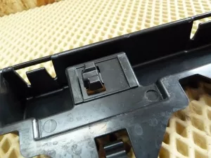 Кронштейн накладки на порог BMW 1-serie F20/F21 2011-2019 (51777264359 51777240914 51777264360 51777240916 51777240915 51777240913) — фото 24