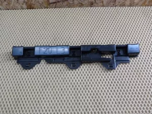 Кронштейн накладки на порог BMW 1-serie F20/F21 2011-2019 (51777264359 51777240914 51777264360 51777240916 51777240915 51777240913) — фото 47