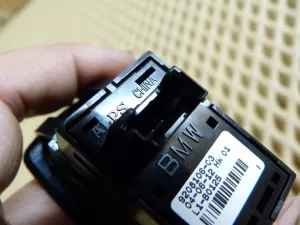Кнопка стеклоподъемника BMW 1-serie F20/F21 2011-2019 (ЗАДНЯЯ 61319208106) — фото 4