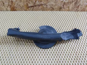Уплотнитель капота BMW 1-serie F20/F21 2011-2019 (51767307863 51767307864) — фото 7
