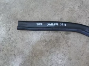 Уплотнитель капота BMW 1-serie F20/F21 2011-2019 (51767239145) — фото 8