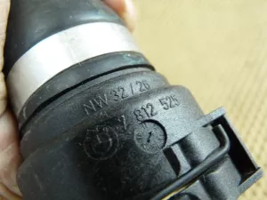 Патрубок радиатора BMW 1-serie F20/F21 2011-2019 (17127596833 17127596834 17127596832 17127600554 17127596835 11537600594 64219223587 13537603077 11537600586) — фото 22
