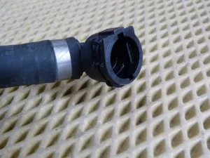 Патрубок радиатора BMW 1-serie F20/F21 2011-2019 (17127596833 17127596834 17127596832 17127600554 17127596835 11537600594 64219223587 13537603077 11537600586) — фото 30