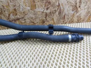 Патрубок радиатора BMW 1-serie F20/F21 2011-2019 (17127596833 17127596834 17127596832 17127600554 17127596835 11537600594 64219223587 13537603077 11537600586) — фото 36