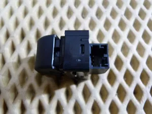 Кнопка стеклоподъемника Audi A3 [8V] 2013-2020 (8V0959855) — фото 4