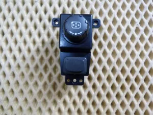 Переключатель регулировки зеркала для Ssang Yong Actyon II / Korando C 2010-2019 (8550134000HDV) — фото 1