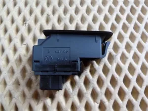 Кнопка стеклоподъемника VW Golf VII 2012-2020 (5G0959855H) — фото 2