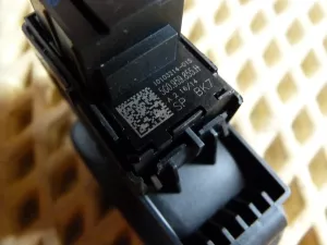 Кнопка стеклоподъемника VW Golf VII 2012-2020 (5G0959855H) — фото 6