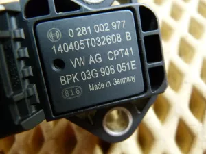 Датчик абсолютного давления VW Golf VII 2012-2020 (03G906051E) — фото 7