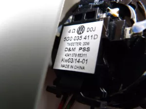 Обшивка стойки передней верхняя VW Golf VII 2012-2020 (5G0867233R 5G0867234R 5G0868143B 5G0868144B 5G0035411D) — фото 18