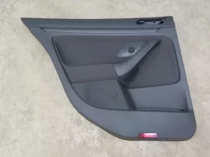 Обшивка двери задней левой VW Jetta 2006-2011 (1K5867211AR) — фото 1