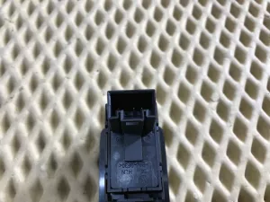 Кнопка стеклоподъемника VW Touran 2010-2016 (1T0959851A) — фото 5