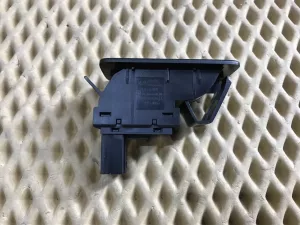 Кнопка стеклоподъемника VW Touran 2010-2016 (1T0959851A) — фото 2