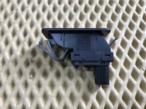 Кнопка стеклоподъемника VW Touran 2010-2016 (1T0959851A) — фото 5