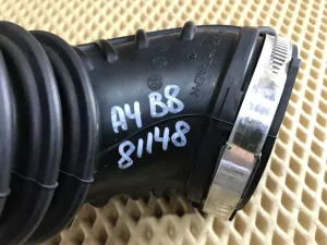 Патрубок воздушного фильтра Audi A4 [B8] 2007-2015 (06H129629E) — фото 6