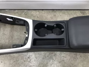 Подлокотник Audi A4 [B8] 2007-2015 (8K0864207E 8K0863244A) — фото 4