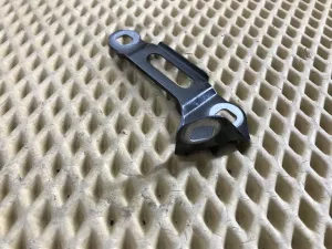 Кронштейн крепления крыла BMW 2-Series 2-serie F45/F46 Tourer 2014-2022 (41007408659 41007408660) — фото 4