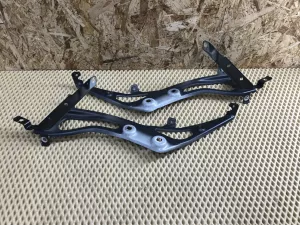 Кронштейн крепления крыла BMW 2-Series 2-serie F45/F46 Tourer 2014-2022 (41007408657 41007408658 41007408661 41007408662) — фото 1