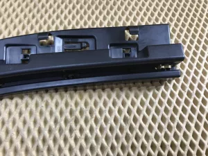Кронштейн накладки на порог наружный BMW 2-Series 2-serie F45/F46 Tourer 2014-2022 (51777301939 51777301940 51777301941 51777301942 51777301943 51777301944) — фото 7